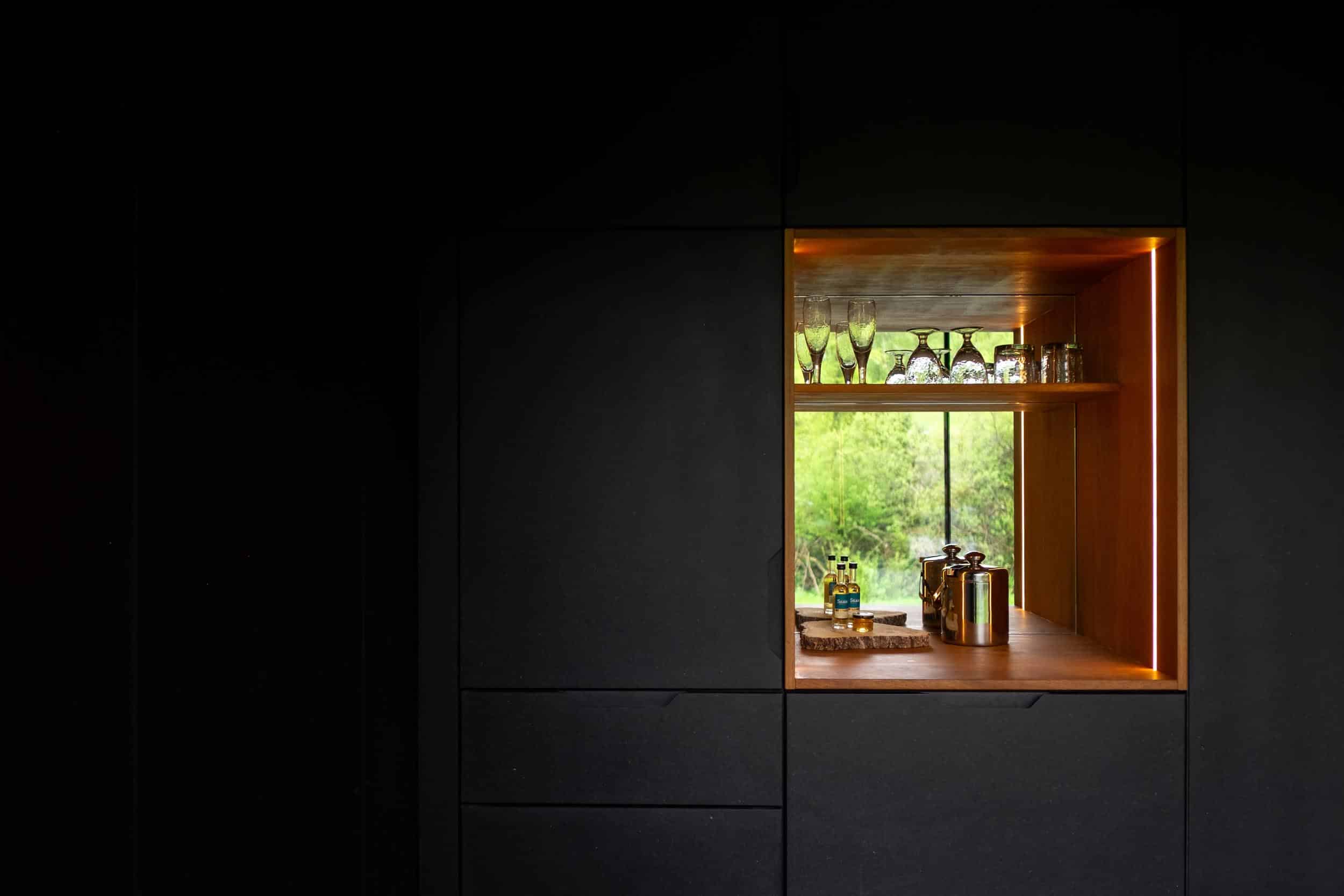 liminal-portfolio-wardrobes-finn lough-cabin (56) liminal-portfolio-wardrobes-finn lough-cabin (56)