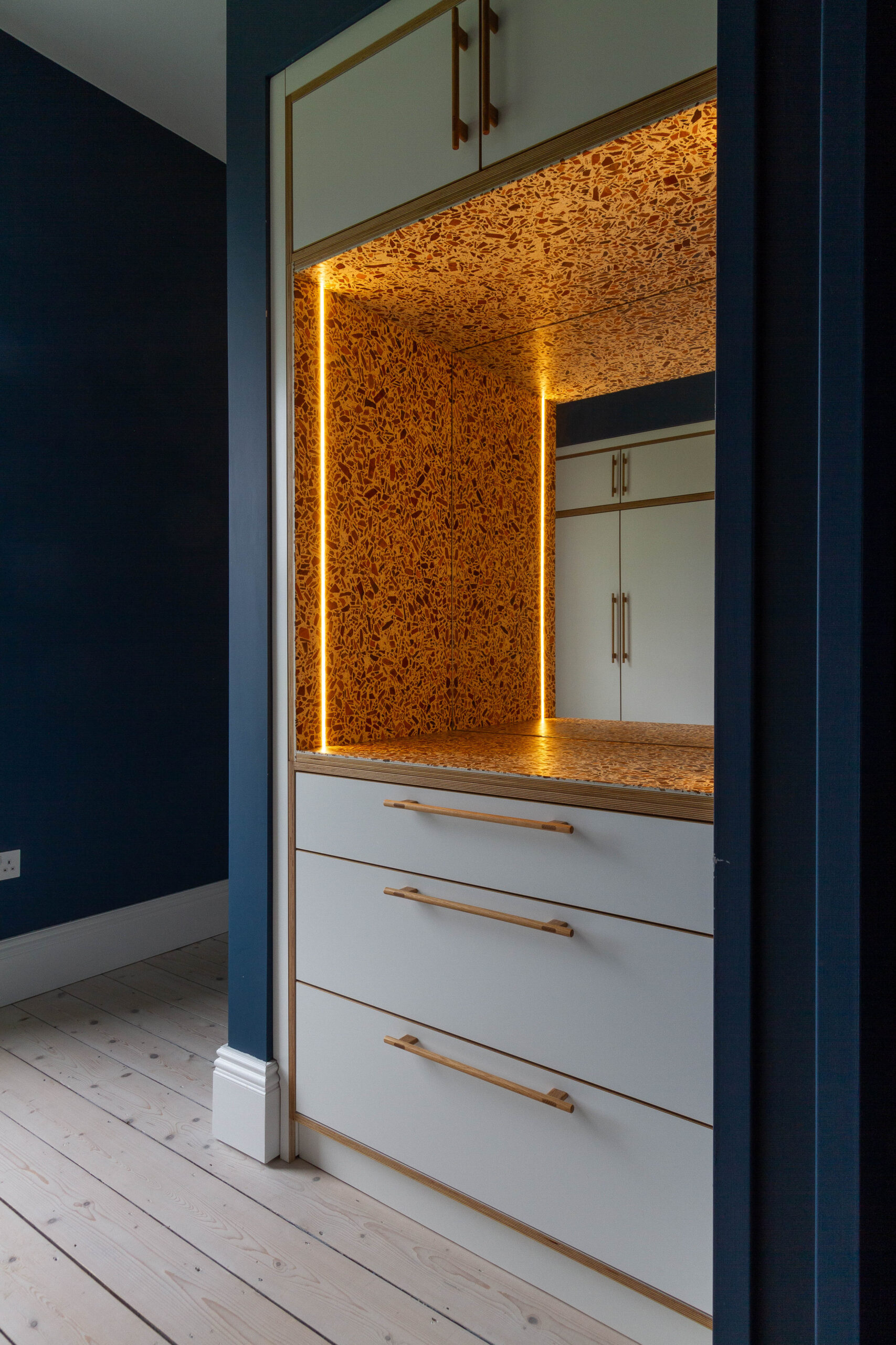 liminal-portfolio-wardrobes-rectory-rd (1) liminal-portfolio-wardrobes-rectory-rd (1)